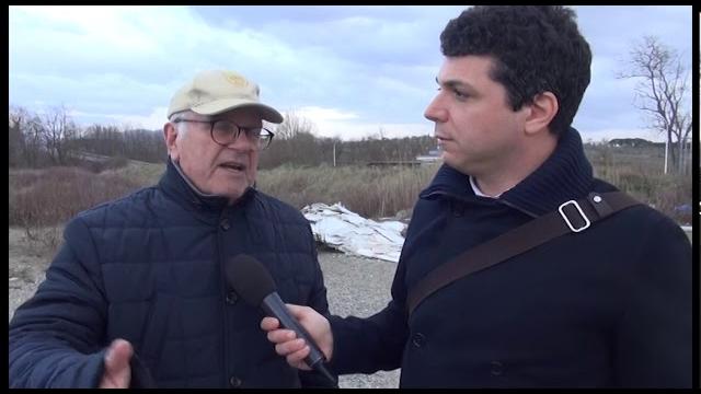 Sos Arezzo Tv - Indicatore, si ingrandisce la discarica nell'interporto fantasma - Ky9CYZv61R4