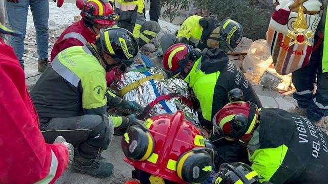 Terremoto in Turchia, i Vigili del Fuoco italiani salvano due vite - -93zdYnodxw