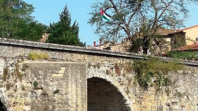 La bandiera della Palestina in altri luoghi dell’Aretino - -Y8l_xb_Ex0