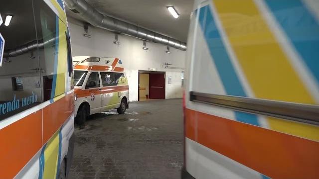 Violenta rissa in piazza della Badia: feriti e denunciati - 0fSOzgMmWmM