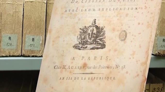 Arezzo, restituito alla Biblioteca un testo antico trafugato nel 1993 - 1j44vVWyI58