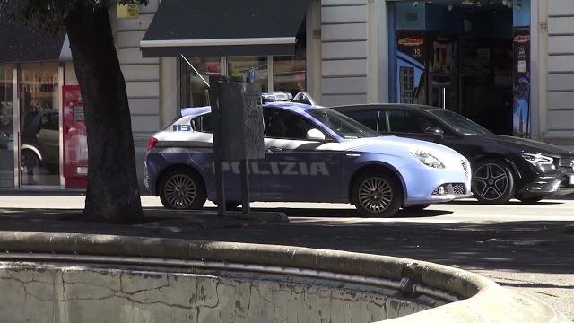 Ancora una rissa ai giardini Porcinai, si scontrano 20 giovani - 6DDGIQP0o5s