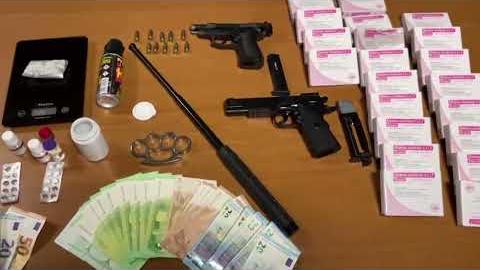 Fuggono a un controllo di polizia e scatta doppio arresto - 72GuT6tXNIM