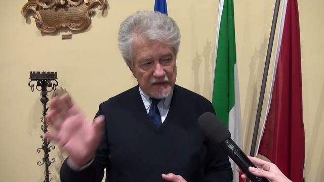 Legionella, la Asl replica al sindaco Ghinelli: "avvisato tempestivamente" - 7nmP8CpoSD8