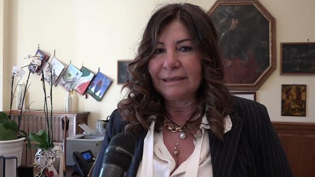 Giorno del Ricordo, ad Arezzo medaglia di memoria di Guerrino Fabianelli alle nipoti - 9C7H1Kxi8ag