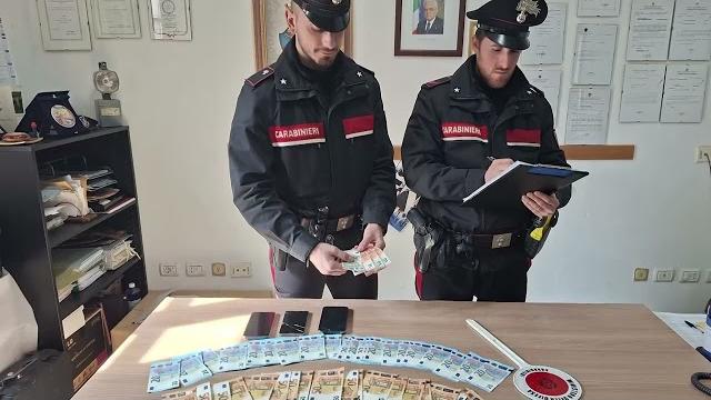 Droga nascosta dietro nel clacson dell'auto: ventenne arrestato dai carabinieri per spaccio - CpLmaWNQijI