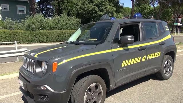 Estetiste a domicilio sconosciute al Fisco: scoperte dalla Guardia di Finanza - DFn9yyMyOdU