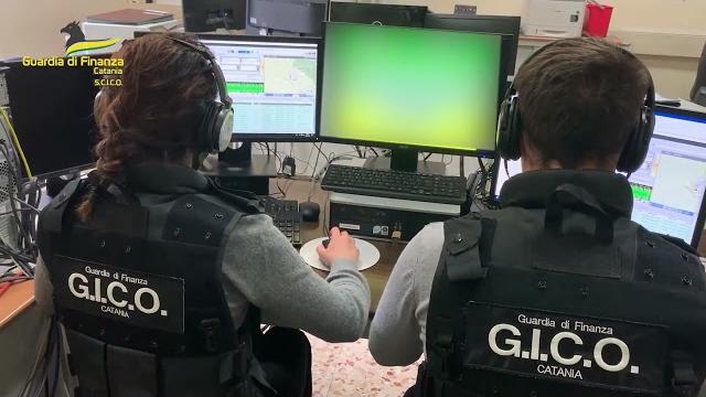 Operazione antimafia "Oleandro", blitz della Finanza anche ad Arezzo - EsN8BE5x0ls