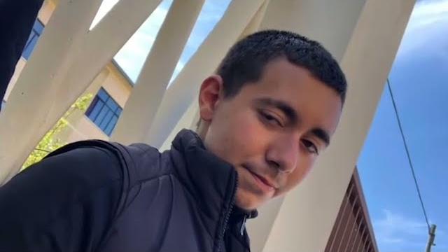 E' morto il 17enne dopo l'incidente in moto a Bucine. Sgomento e cordoglio per Lorenzo - HIACY6EQQmU