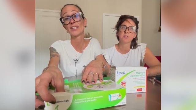 Farmaci israeliani buttati nel cestino, il video-choc. Poi le scuse - KGuCVn85b44