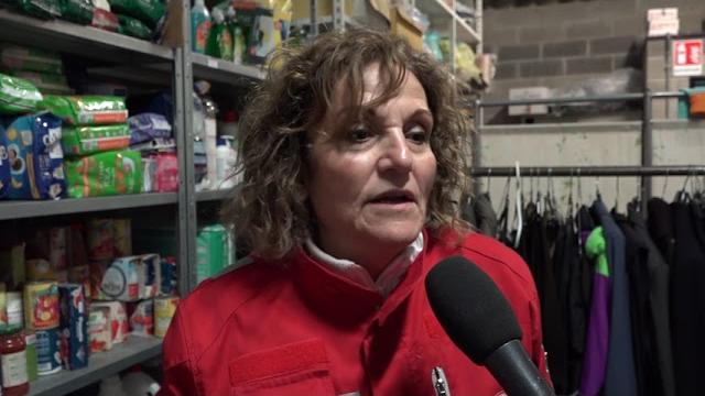 Povertà: in aumento le richieste di aiuto alla Croce Rossa di Arezzo. "Qui troviamo anche umanità" - LGOa5dAa6Bk