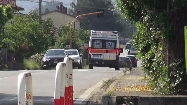 Accoltellamento in strada a Indicatore, la Squadra Mobile sulle tracce dell'aggressore - Qf77cVHrzcE