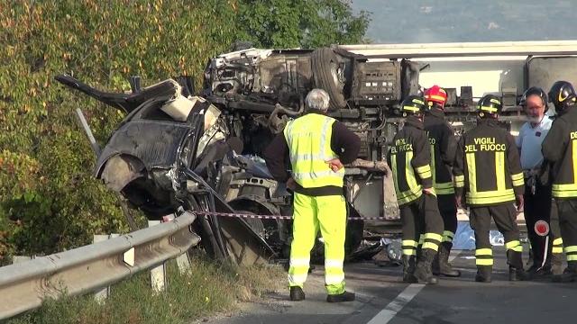 Morì travolta da un camion sulla Strada Regionale 71, due richieste di rinvio a giudizio - SL4qsXNx2B4