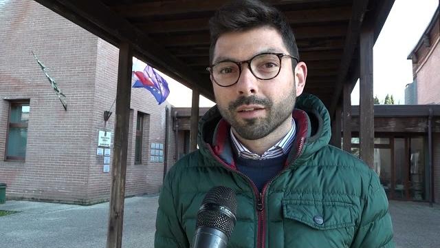 Crolla il controsoffitto della classe: ferito uno studente. Aula sotto sequestro - Tr6vGdFnyKQ