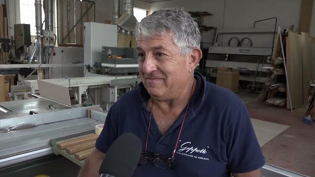 Storica falegnameria aretina rischia la chiusura: “nessuno a cui tramandare il nostro insegnamento” - V-6ATquGJPI