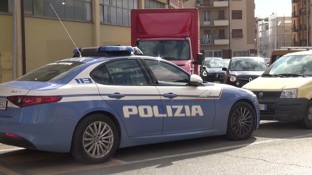 Tentato colpo in piazza Zucchi, rapinatore va ai domiciliari. "ho tre figli da mantenere" - VfNeNBiLIBk