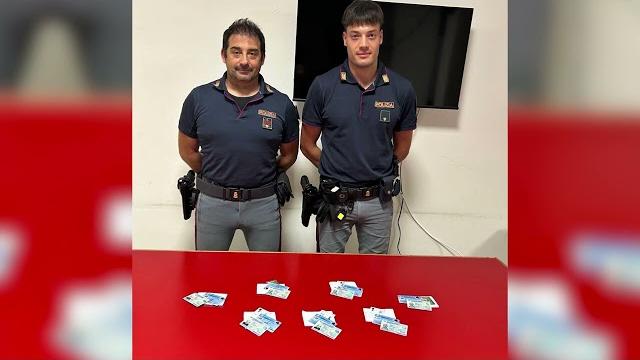 Sorpresi con carte di identità false e tessere sanitarie contraffatte: due uomini in manette - XE-JCjM8Ld8