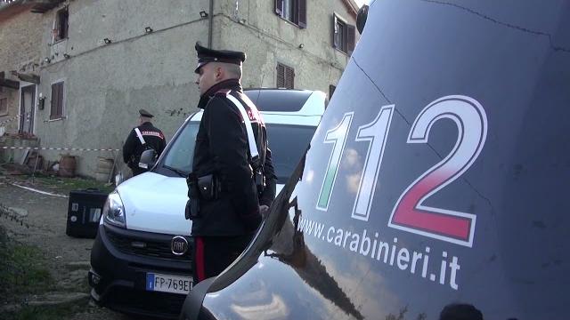 Sparò al vicino che gli demoliva la casa con la ruspa: fissata l'udienza preliminare - XehK7lHs63I