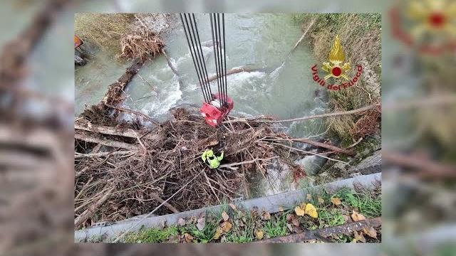 Vento forte in provincia di Arezzo, altri 110 interventi dei Vigili del Fuoco - Xhzxtw5fbHU