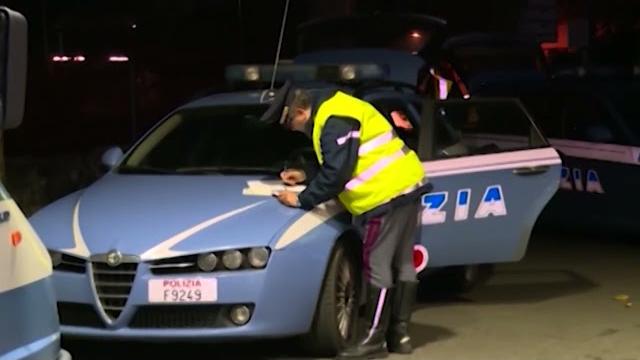 Notte di controlli ad Arezzo: sei patenti di guida ritirate - XpobKHFmJHc