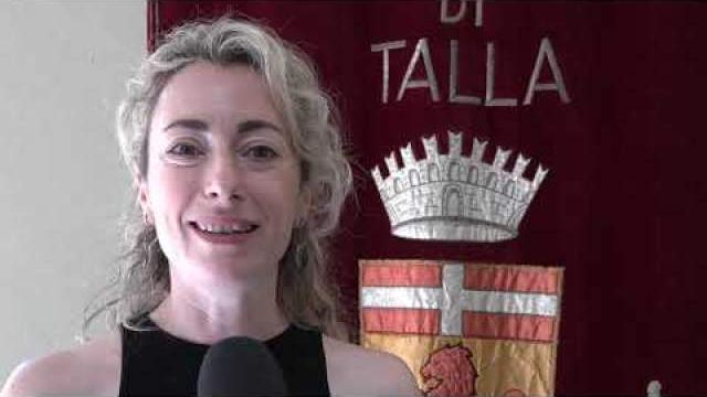 Migranti, Talla (Ar). Il sindaco: "33 richiedenti asilo in una frazione come Faltona sono troppi" - XsQ2WwBfYcc