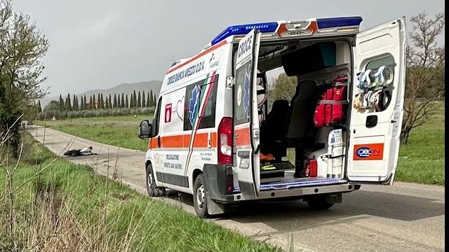 Tragedia della strada nel giorno di Pasqua, ecco chi è il centauro che ha perso la vita - Y1U38uvIYL4