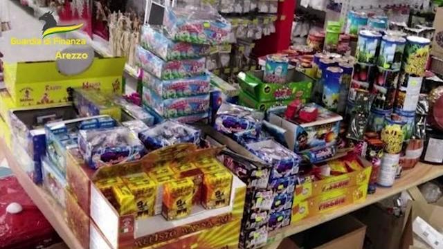 Botti capodanno: sequestrati 363 kg di fuochi d’artificio pericolosi nell’Aretino - ZwI6LWpMZI0