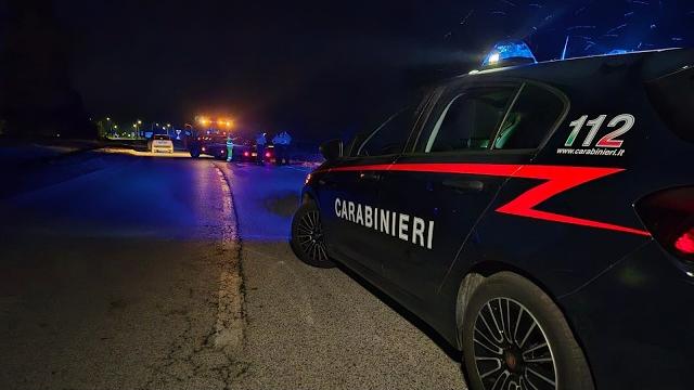 Investito nella notte a Il Matto: muore a 39 anni. Tragico schianto anche a Foiano della Chiana