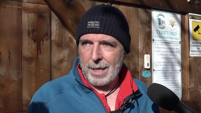 Bimbi allontanati dalla famiglia, chi è il gruppo "Noi è, Io sono" - ba8hbinZTCA