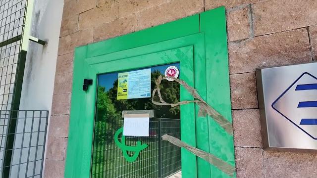 Valdarno, fanno saltare in aria il bancomat e scappano con 10mila euro - eKzDkN877oU