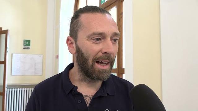 Gli orafi in prefettura per chiedere più sicurezza: "in arrivo nuove forze" - fRZpWqakzC8