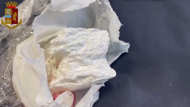 Arezzo, arrestato con oltre due etti di cocaina - i0uXYekSN0Y