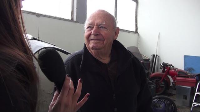 Arezzo, addio a Fabio Sabbioni. Era il meccanico in attività più longevo al mondo - kclhvw6TJHo