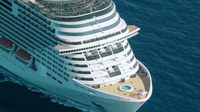 Aretini bloccati in crociera, domani il volo di rientro da Dubai - mcj9Lh2fefE