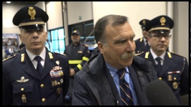 Anche la Polizia di Stato all'Arezzo Classic Motors, in mostra un pezzo di storia - qPpBaWIhb4E