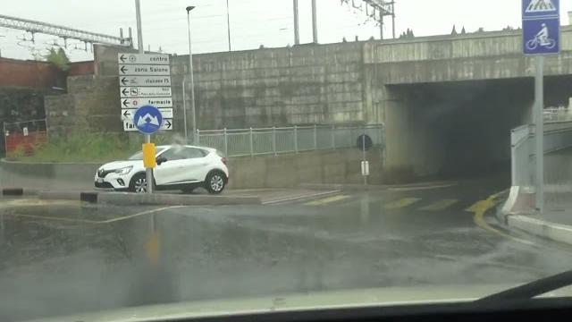 Maltempo, disagi anche nell'Aretino: allagati alcuni sottopassi - qbp-8-rQZ3Y