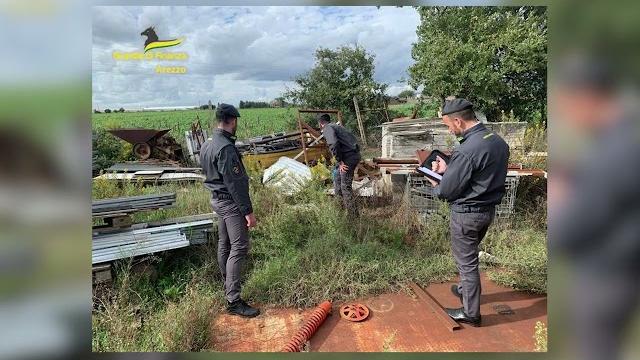 Cortona, terreno agricolo trasformato in discarica abusiva: sequestro delle Fiamme Gialle - qpPT7ZmtY5I