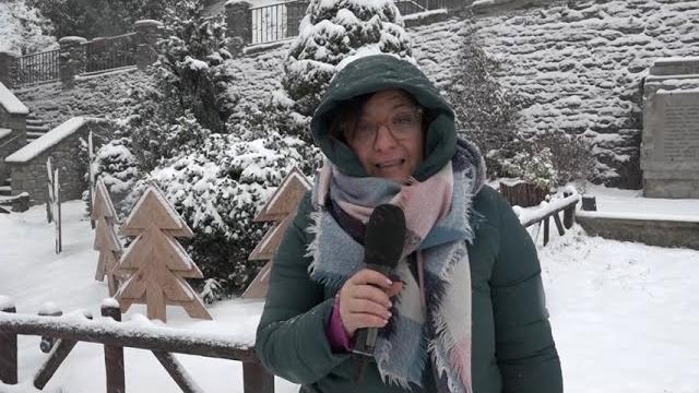 Epifania con la neve nell'Aretino. Scuole chiuse nei comuni montani. "Bella, la neve ci vuole" - rl2hEHo-wtg