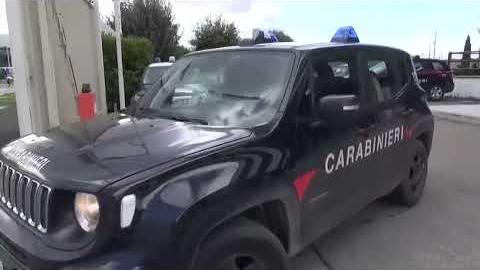 Finto maresciallo tenta la truffa, ma arrivano i veri Carabinieri: arrestato un 21enne - vWDL4S1dwKI