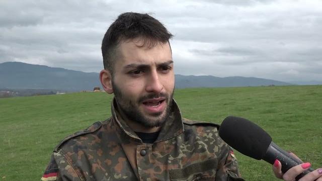 Pecora sbranata dai lupi scaricata in piazza Guido Monaco, l'allevatore: "questo era il mio futuro" - wgQ4H3Sr7qM