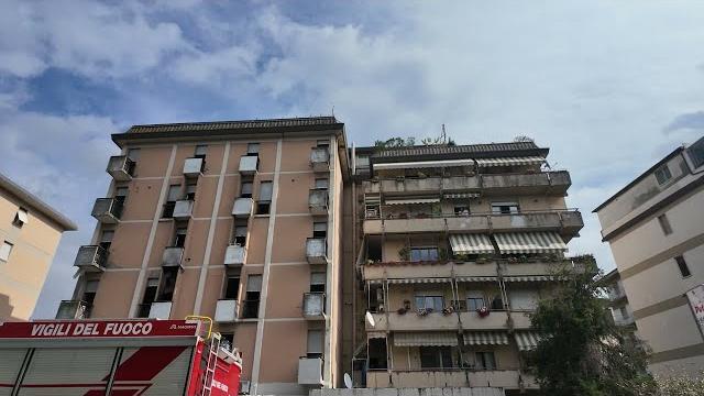 San Giovanni Valdarno, sigilli nell’ex hotel River dopo l'incendio - wwTQa8MC9Ok