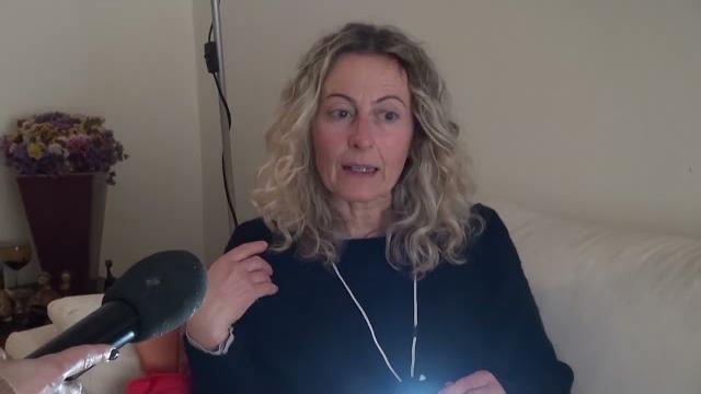 "Caduta per colpa del buio", la storia di Ilaria che chiede un risarcimento al comune di Arezzo - xIt3oXGwV8w