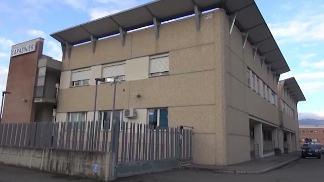 Bibbiena. Va a fare la spesa e le rubano la borsa dall’auto: tre arresti