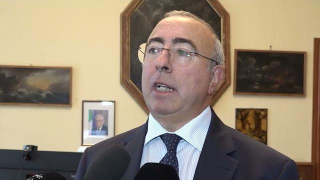 Assalti agli orafi, nuovo incontro in Prefettura. Convocata anche la vigilanza privata - z3SDbht0Ekk