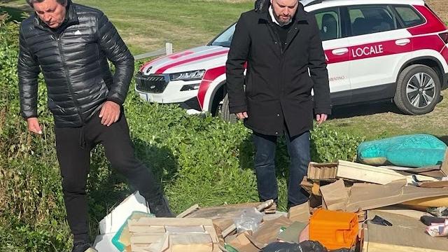 Scoperta discarica abusiva lungo il Sentiero della Bonifica: caccia al responsabile - zYYV7aqY2ic