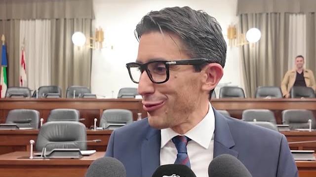 Utile il primo incontro sulla linea aretina con il neo assessore regionale ai trasporti Boni - -bYLpcu9R9s