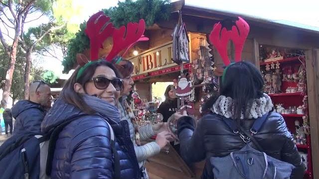Arezzo città del Natale, un lungo fine settimana da tutto esaurito - 39TN_DTwc3U