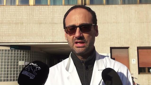 Ospedale di Arezzo, i vasi storici del vecchio ospedale tornano a nuova vita all’ingresso - 67zwXa8dhuY