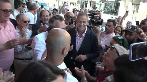E' Marcello Comanducci il nuovo sindaco di Arezzo. La festa e la telefonata di Giorgia - 8dKpao1KlmE