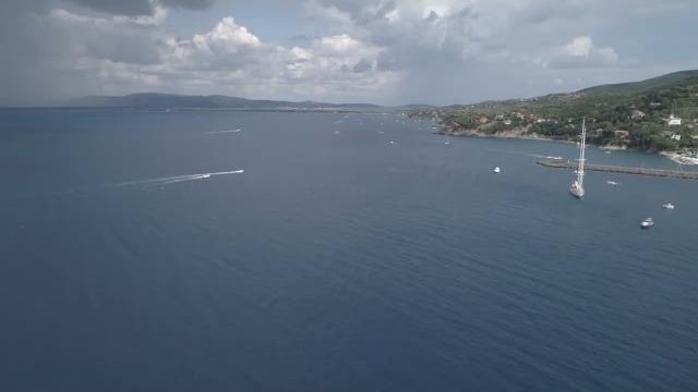 Turismo, vacanze italiane per 9 toscani su 10 - 8g9PmyMsdjU